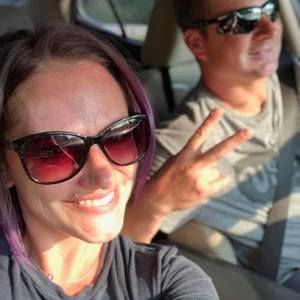 Meet your Posher, Mindy mae